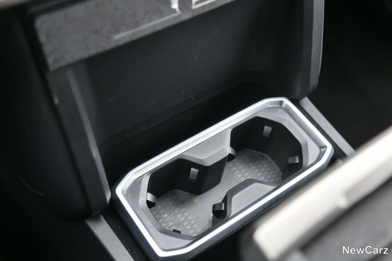 Maxus eTerron 9 Getränkehalter