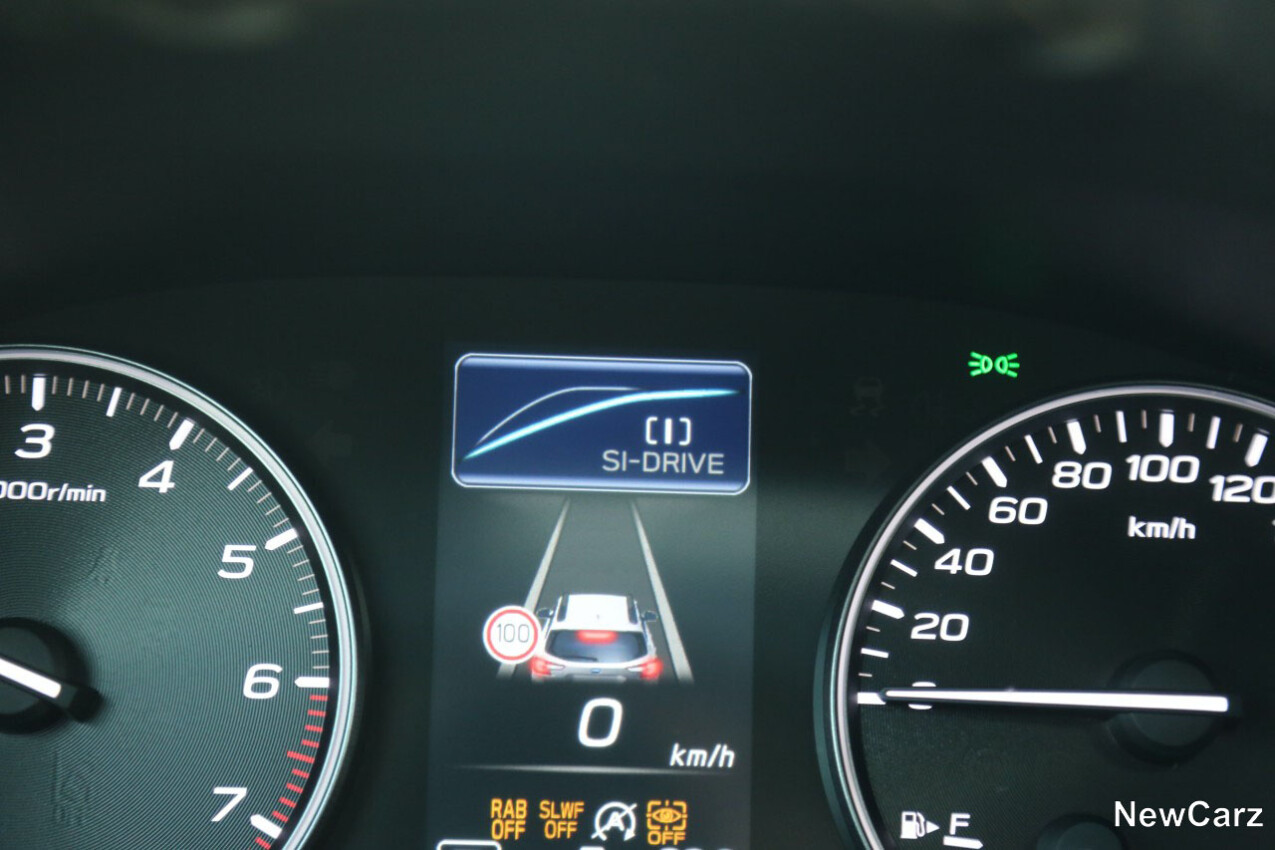 Subaru Outlander Infodisplay