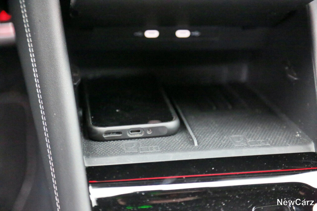 VW Tiguan eHybrid induktives Laden