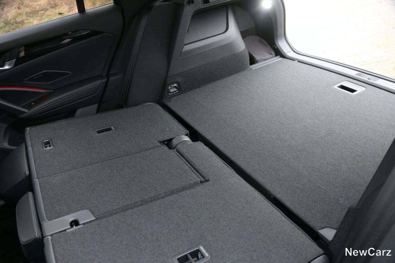 VW Tiguan eHybrid Kofferraumboden