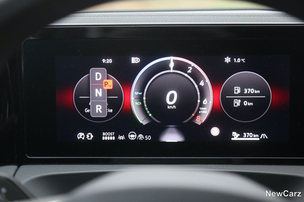 VW Tiguan eHybrid Cockpit