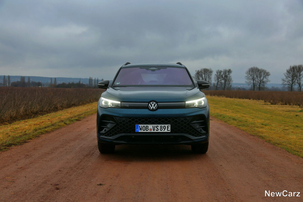 VW Tiguan eHybrid Front