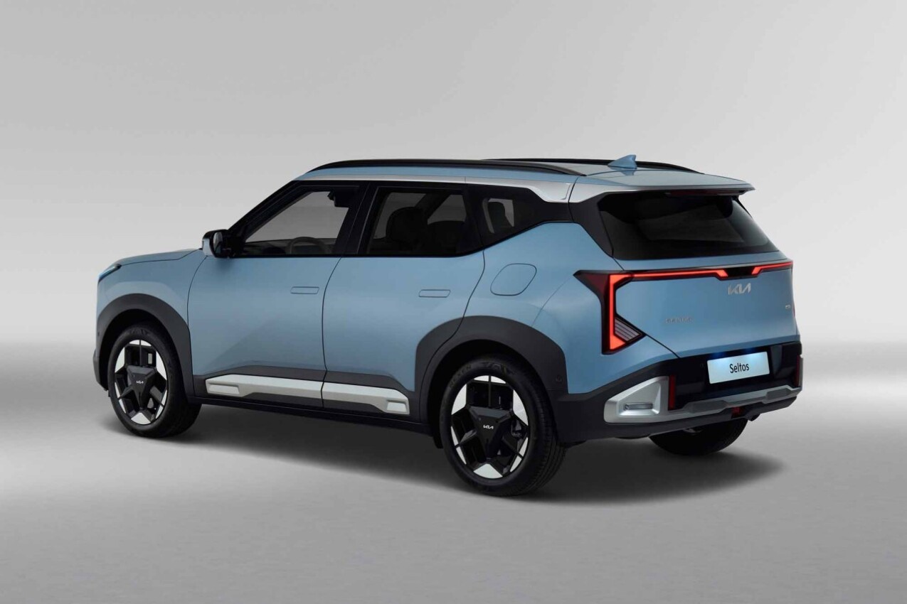 Kia Seltos schräg hinten