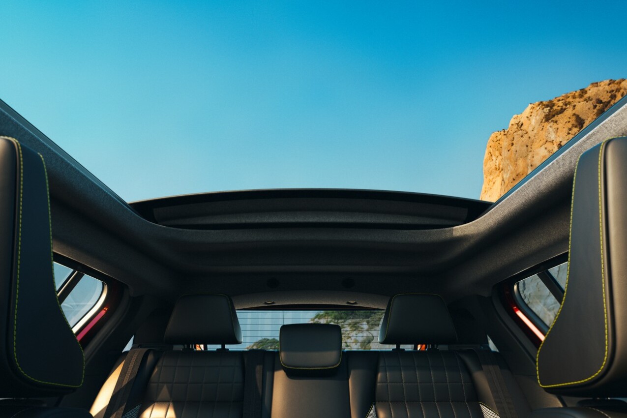 Renault 4 E-Tech Plein Sud Dach innen offen