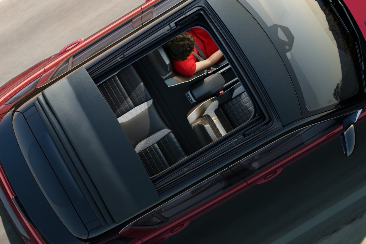 Renault 4 E-Tech Plein Sud Dach außen offen