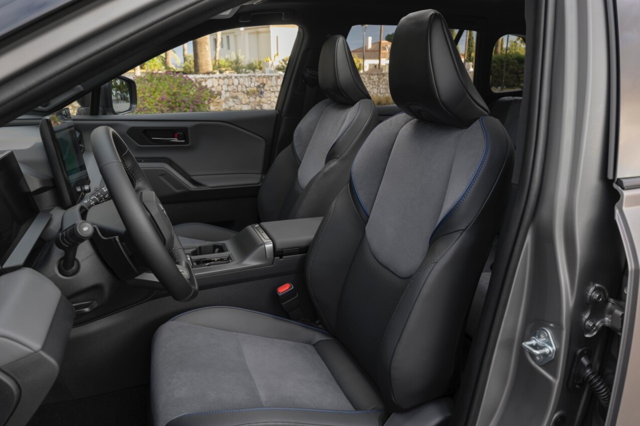 Toyota RAV4 MK6 Vordersitze