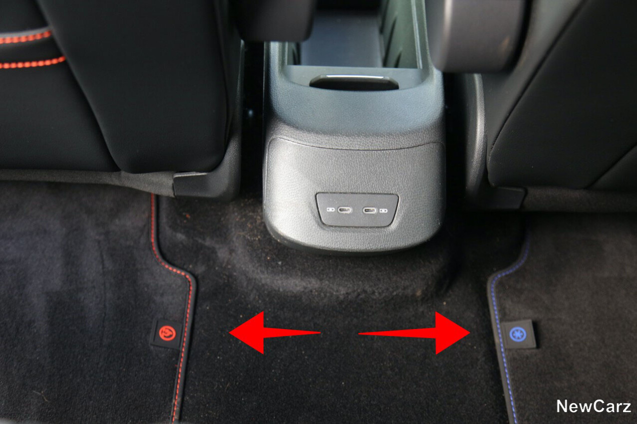 VW ID.3 GTX Performance Fire & Ice Fußraum