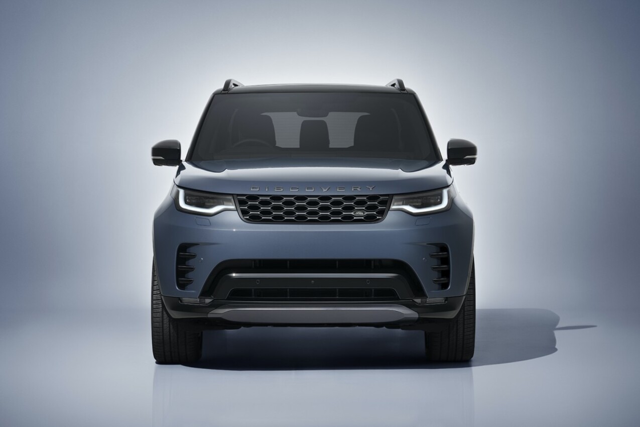 Defender Landmark Edition Front