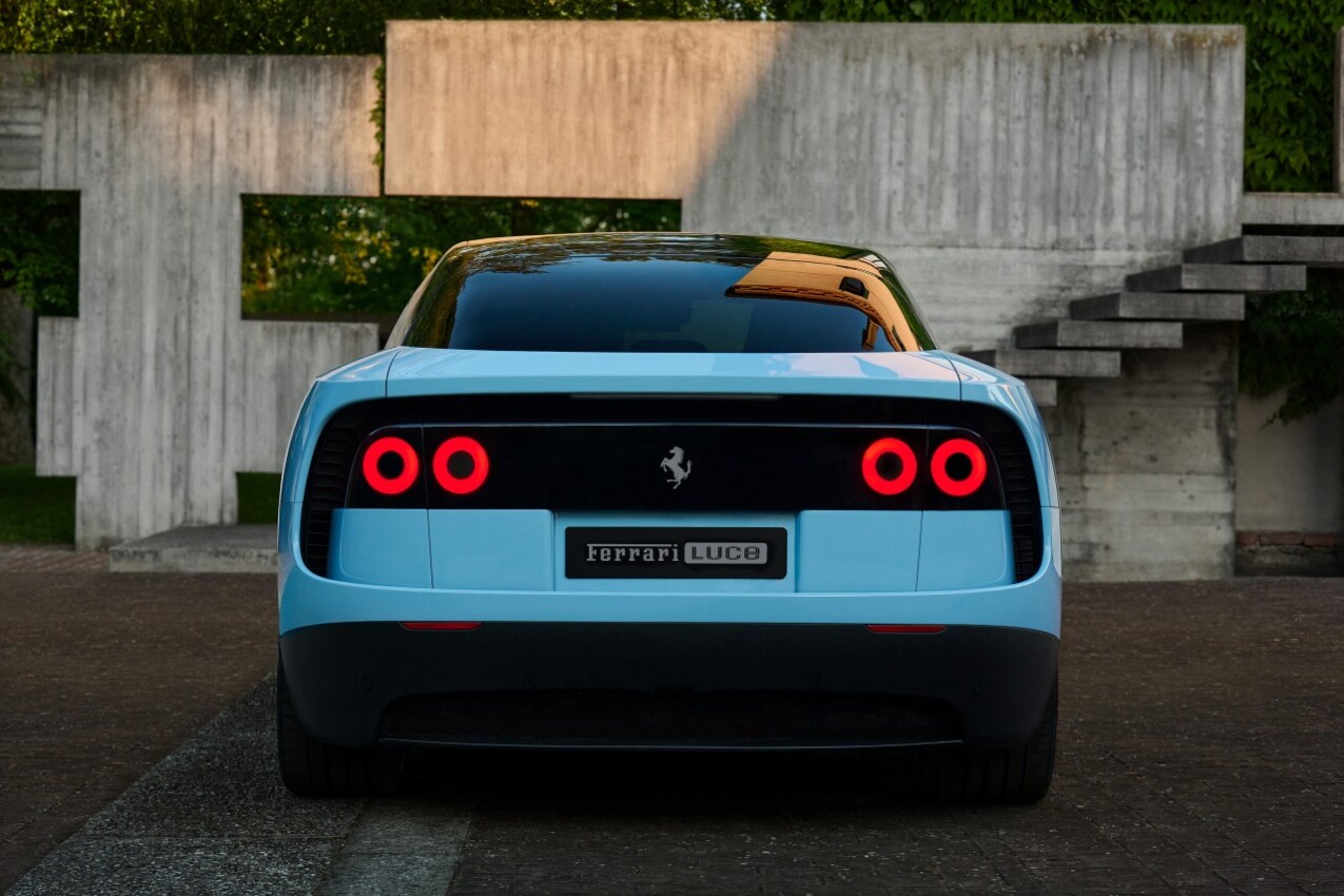 Ferrari Luce Heck