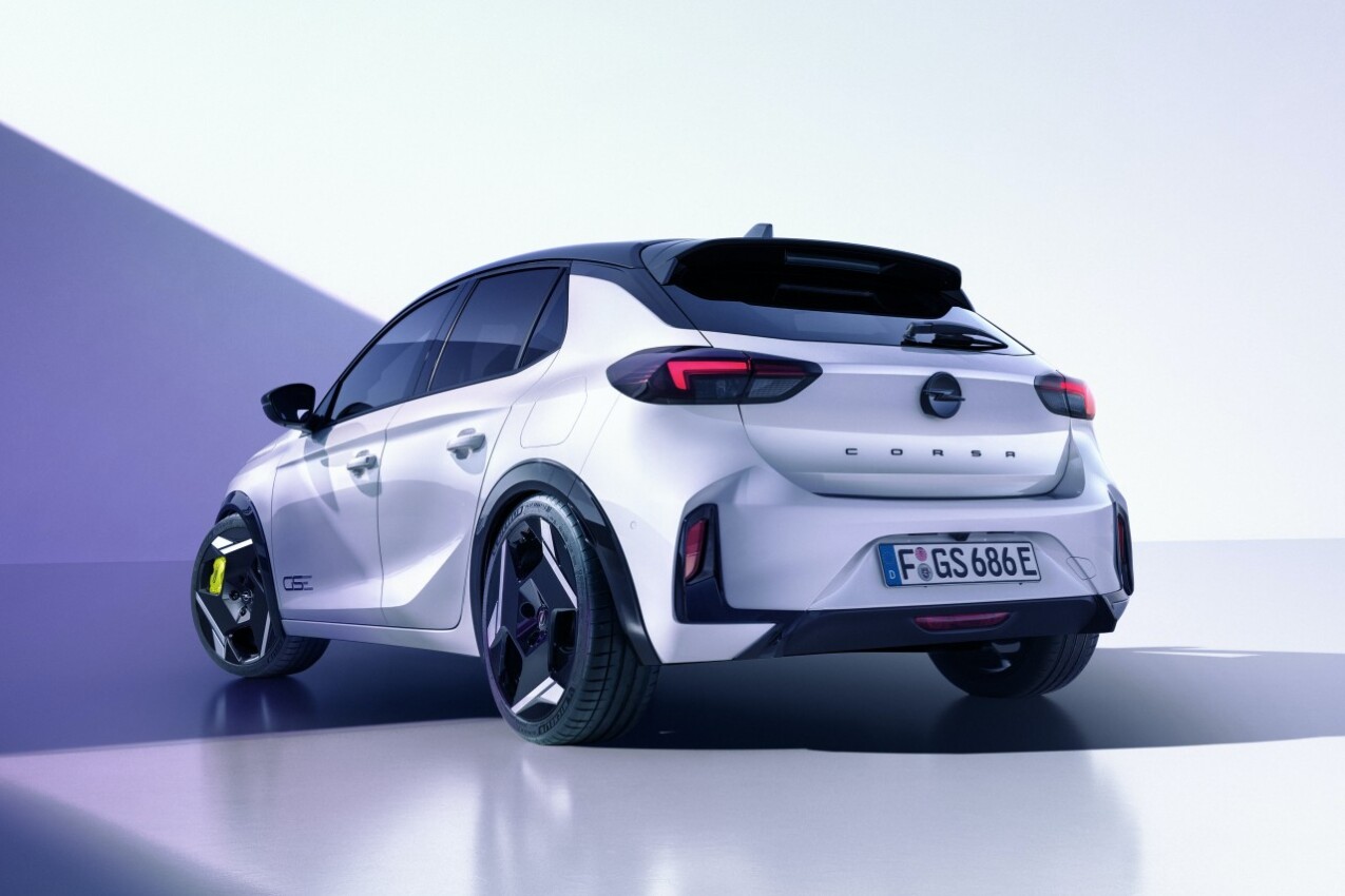 Opel Corsa GSE schräg hinten