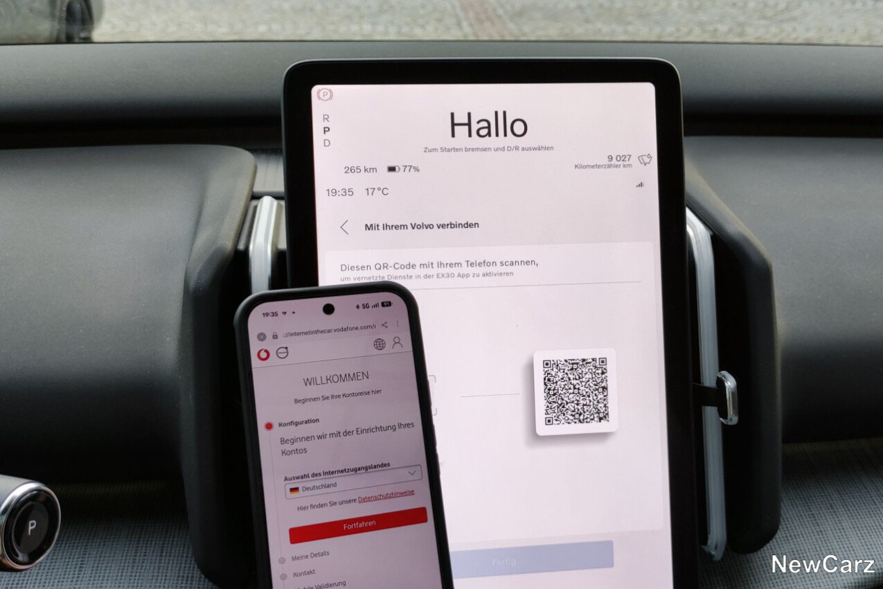 Volvo EX30 Cross Car App
