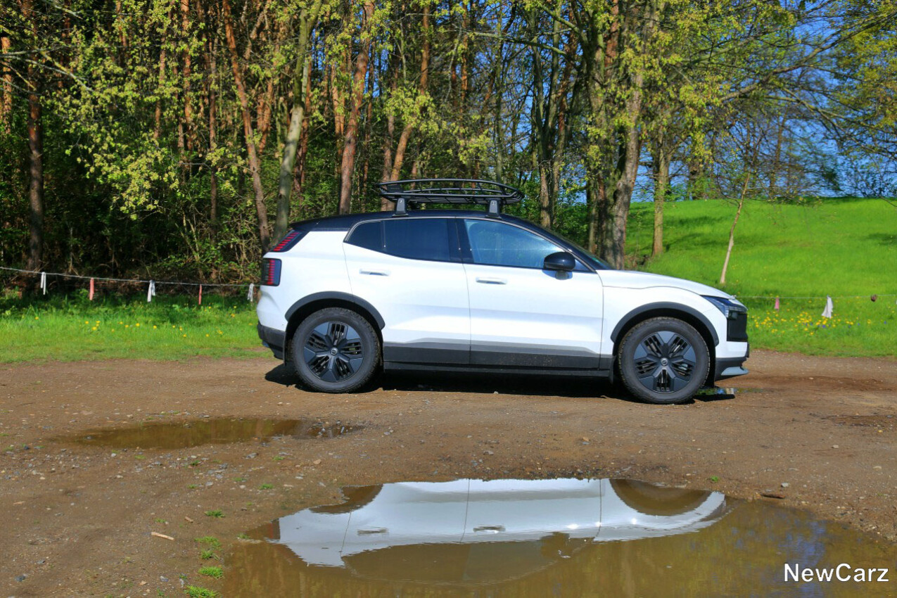 Volvo EX30 Cross Country Seite