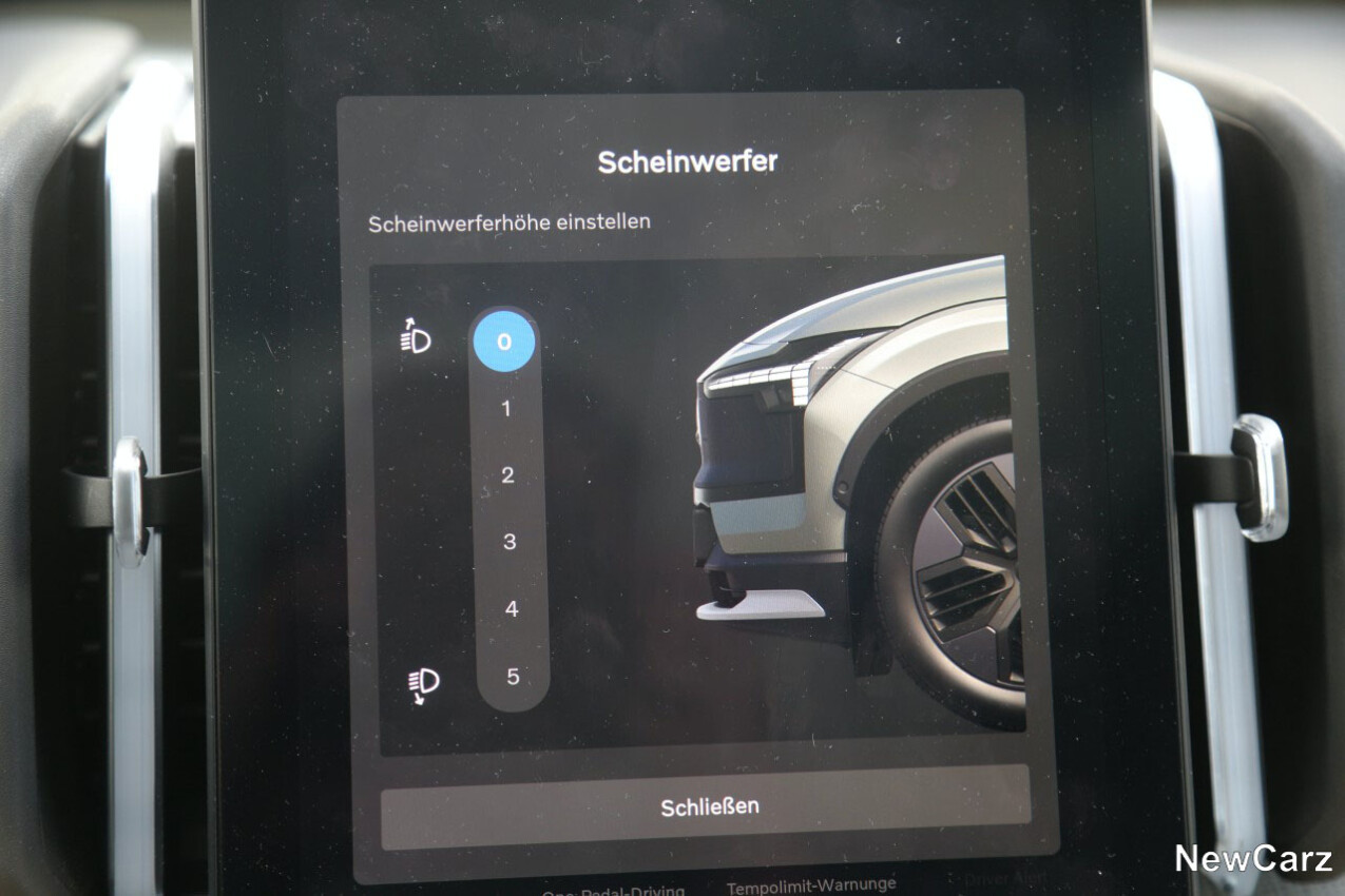 Volvo EX30 Cross Höhenverstellung Licht