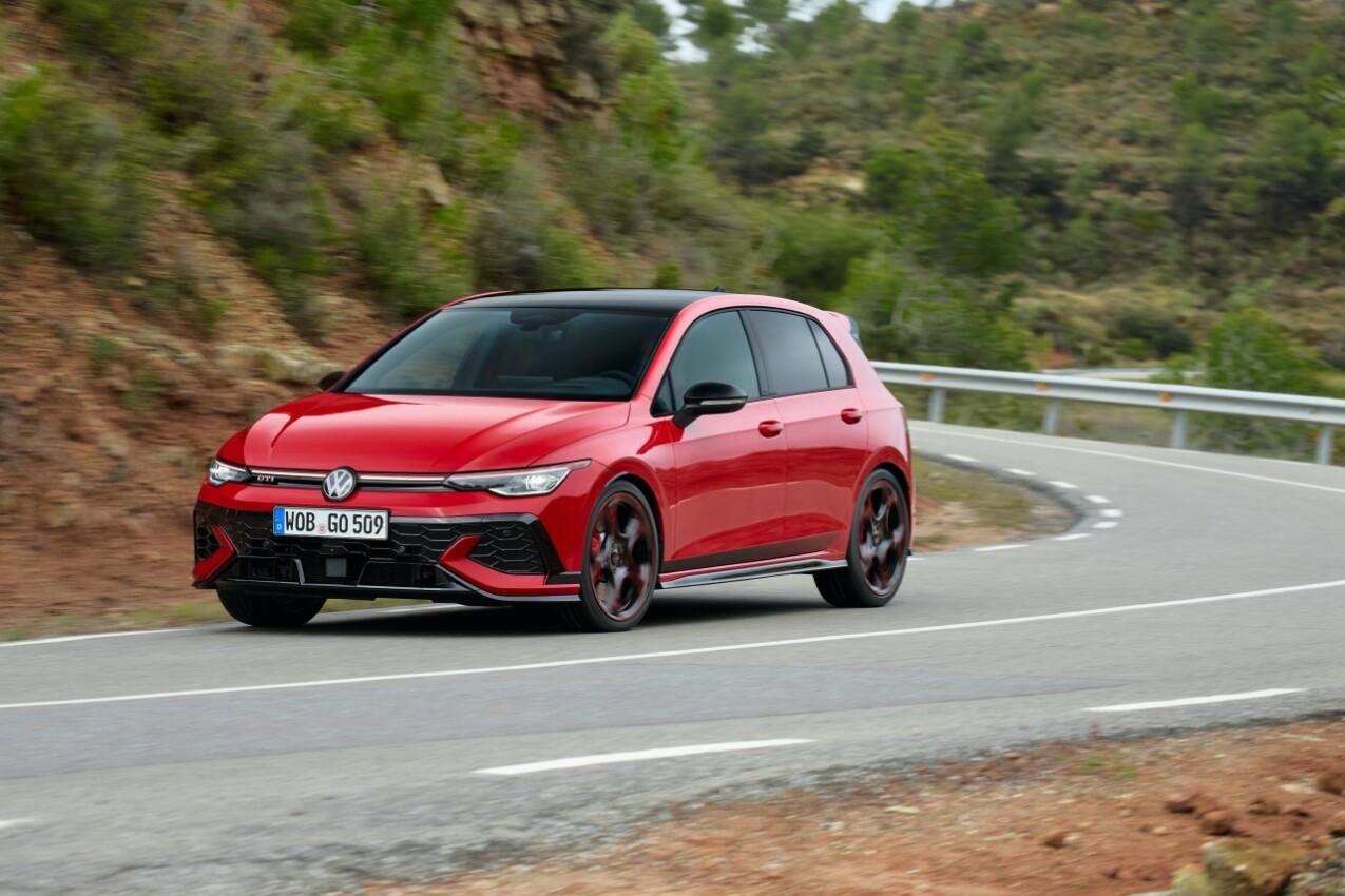 VW Golf GTI EDITION 50 onroad