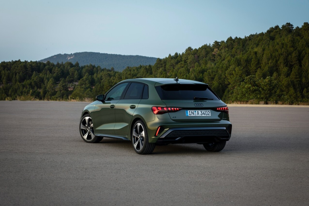Audi A3 schräg hinten
