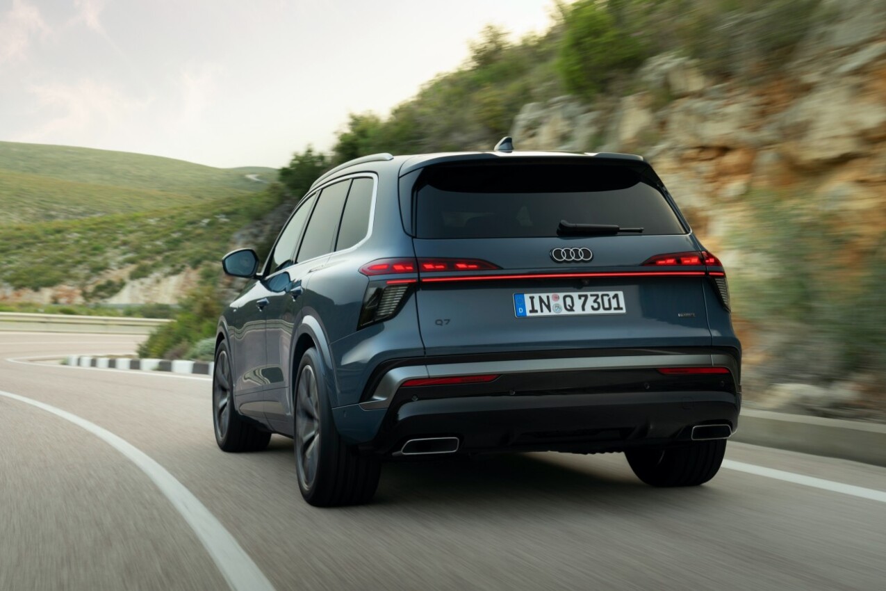 Audi Q7 MK3 schräg hinten