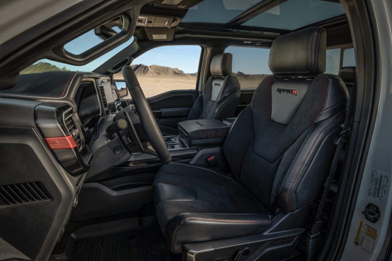 Ford F-150 Raptor R innen