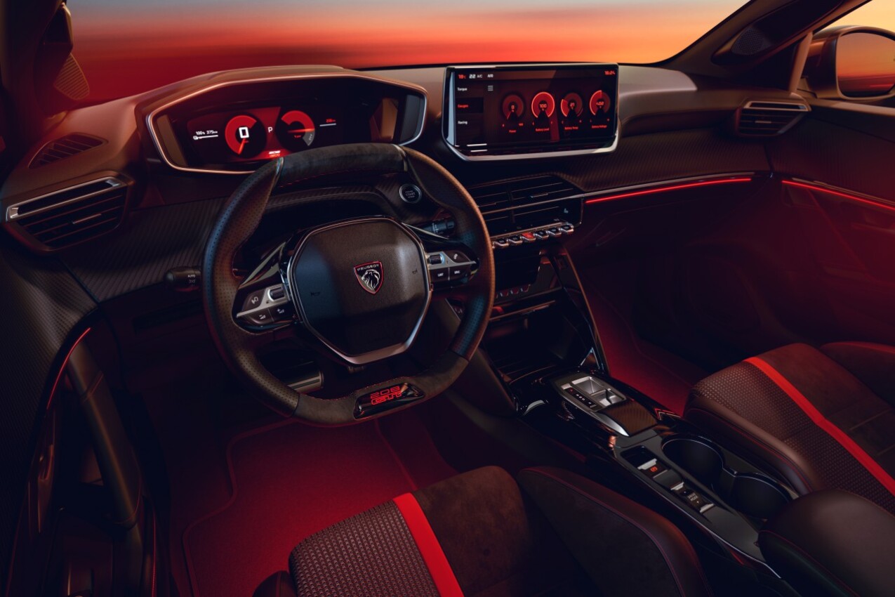 Peugeot E-208 GTi Cockpit