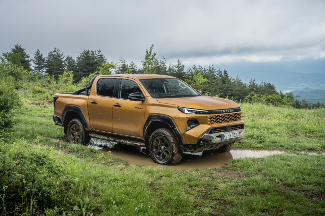Toyota Hilux 2027