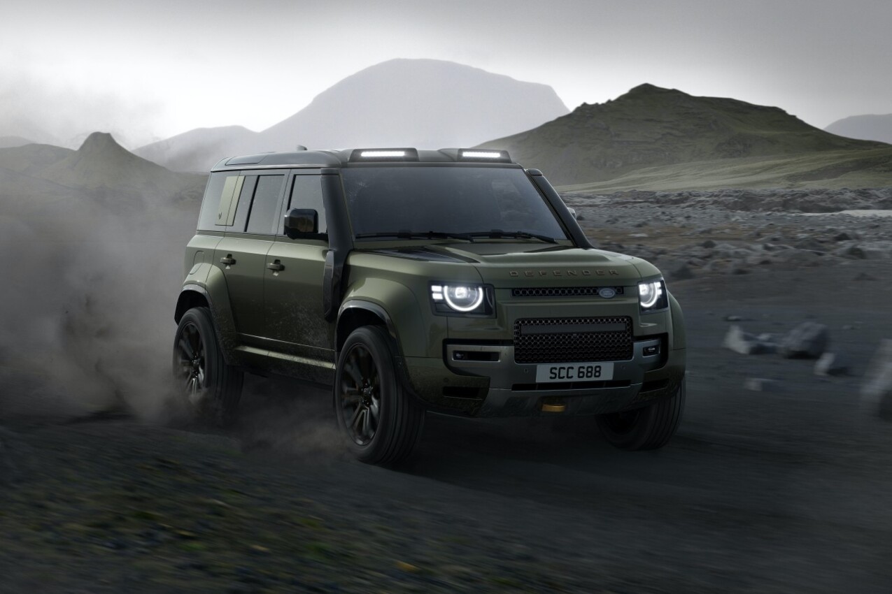 Defender OCTA in Woolstone Green