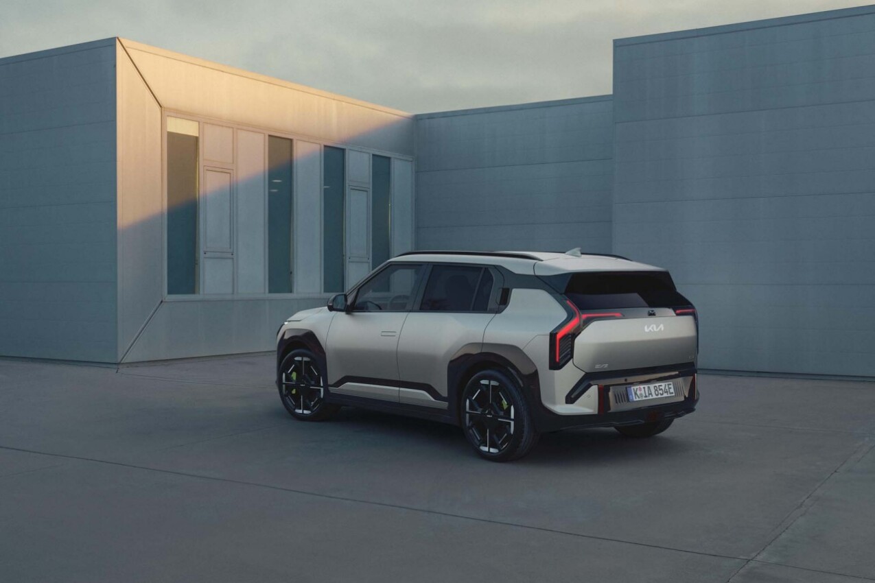 Kia EV3 GT schräg hinten