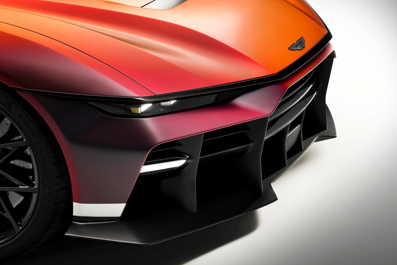 Aston Martin Valen Frontbereich