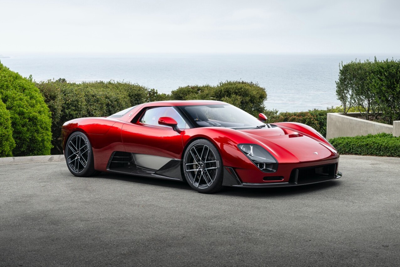 McLaren McL 6GT schräg vorne