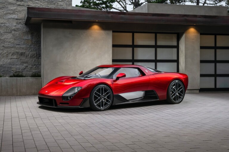 McLaren McL 6GT