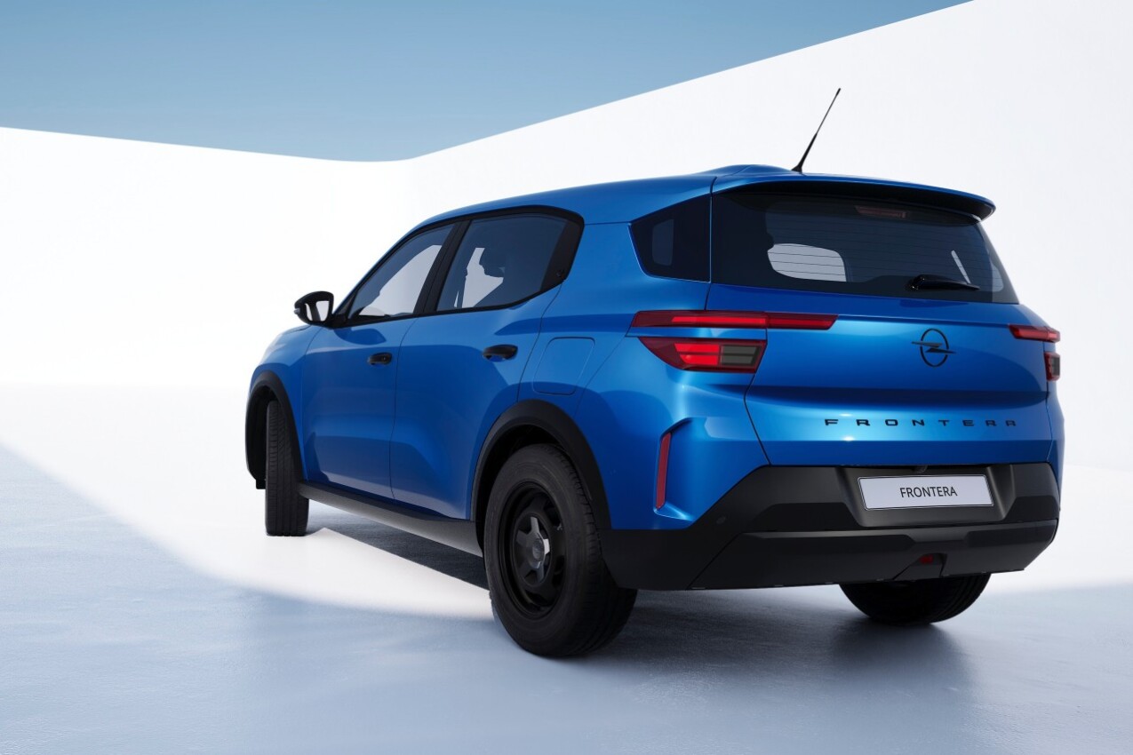 Opel Frontera Start schräg hinten