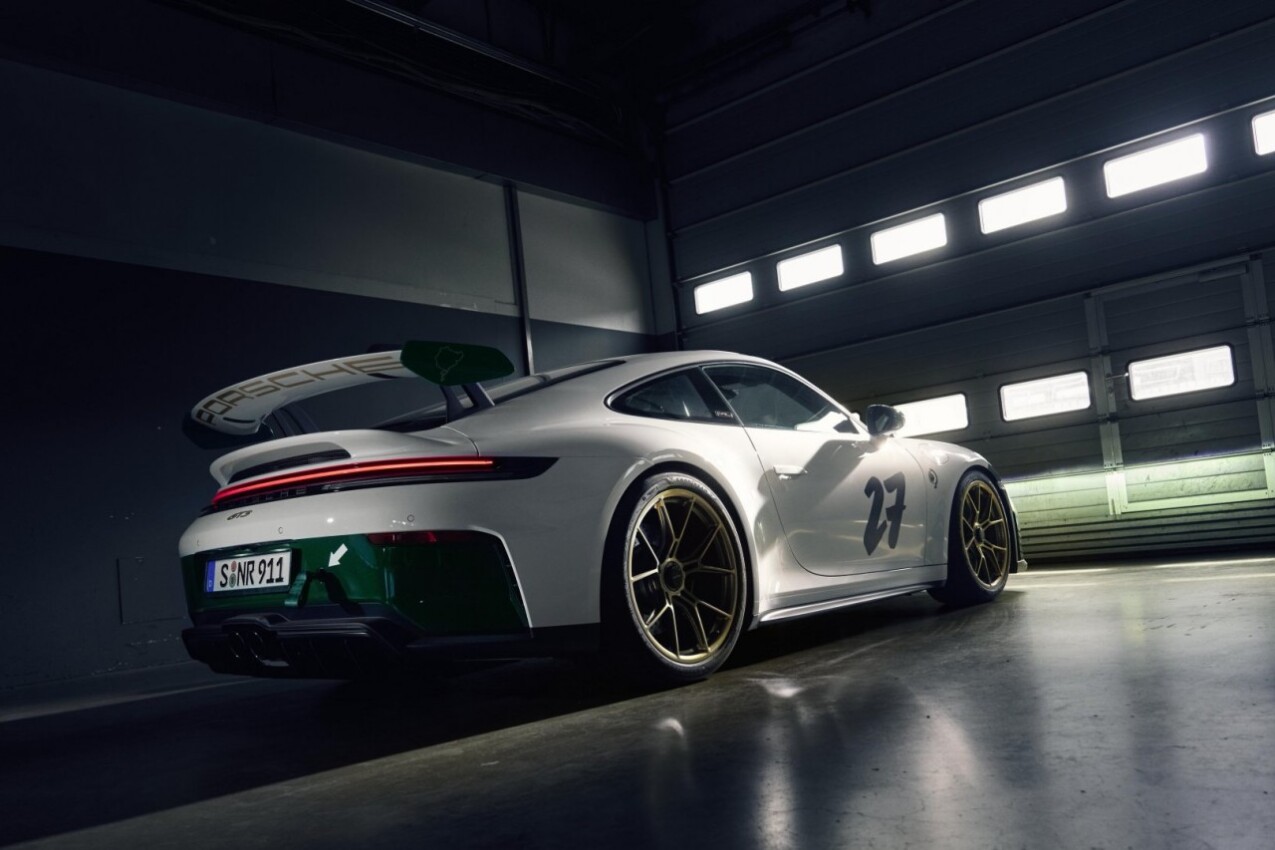 Porsche 911 GT3 100 Jahre Nürburgring schräg hinten