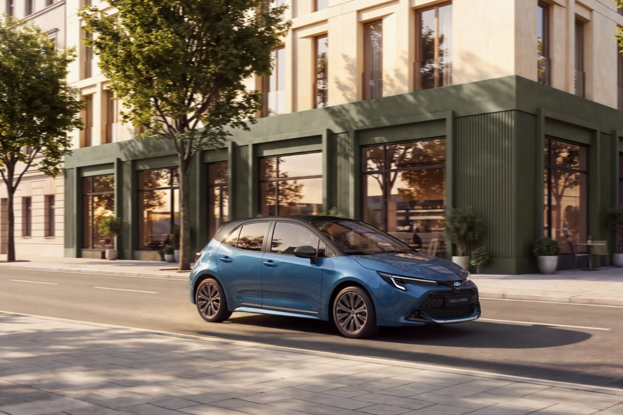 Toyota Corolla 60th Anniversy parkend