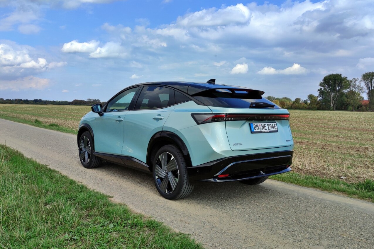 Nissan Ariya Facelift schräg hinten
