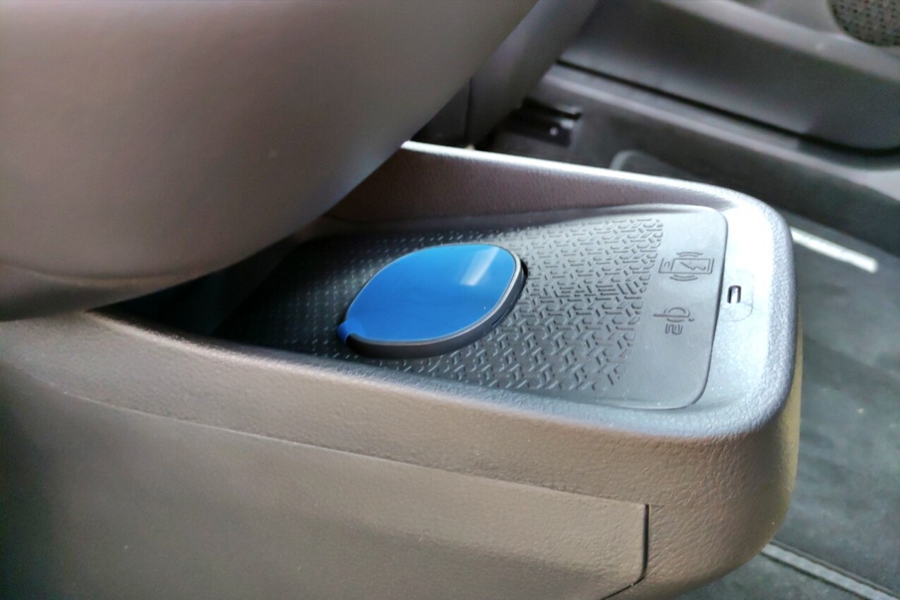 Nissan Ariya Facelift kabellose Ladestation