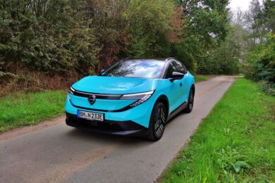 Nissan Leaf III