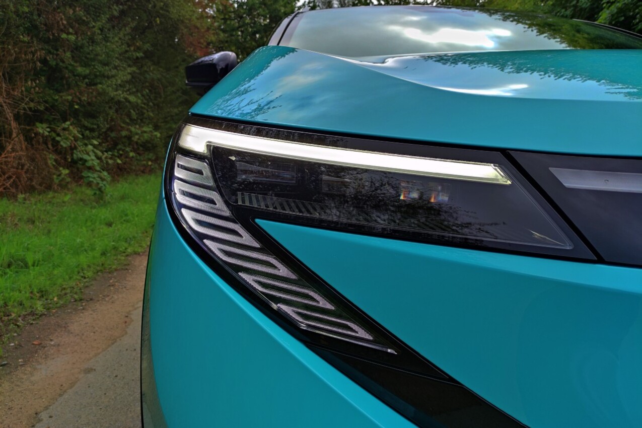 Nissan Leaf III Scheinwerfer