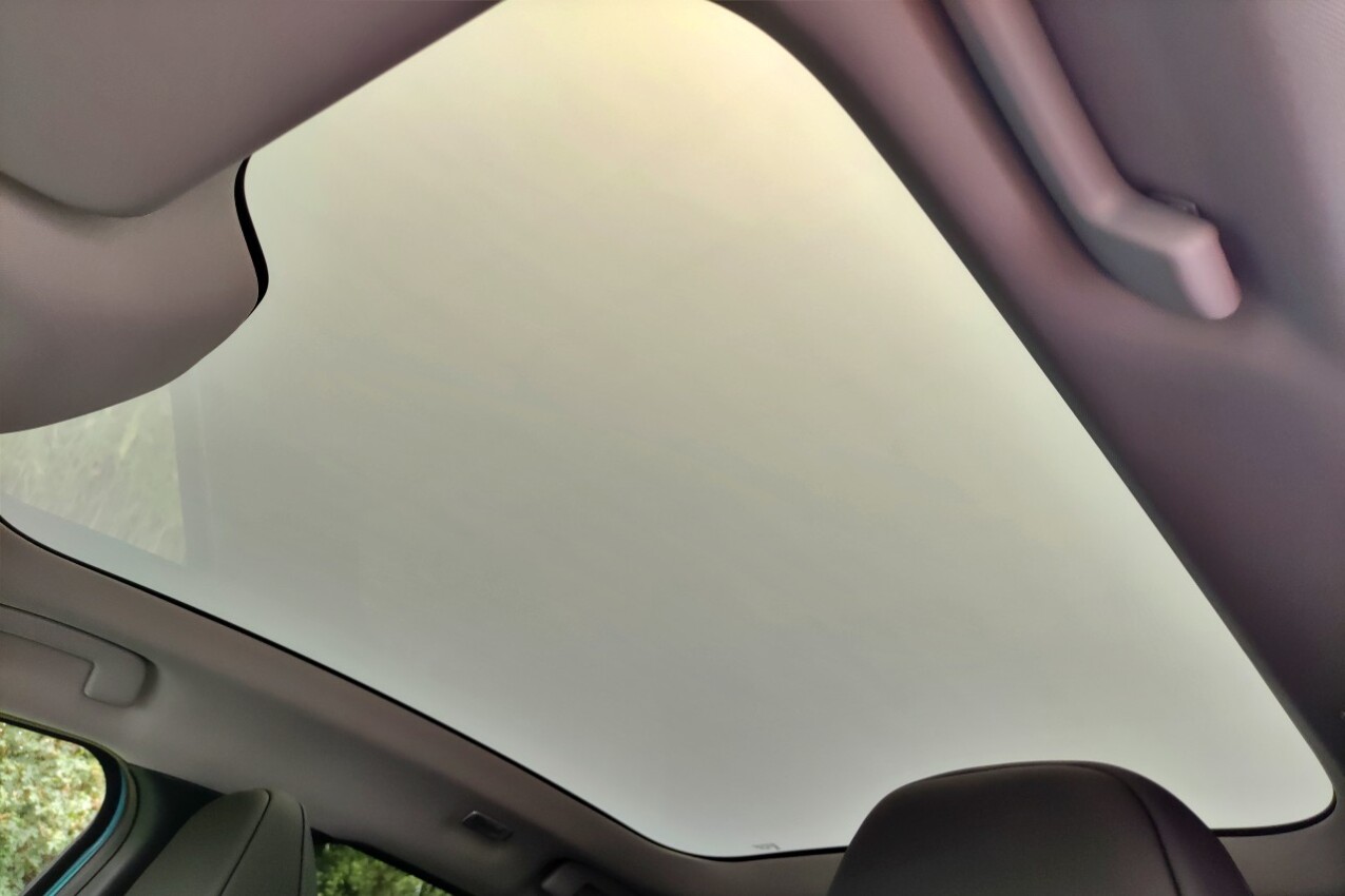 Nissan Leaf III Panoramaglasdach