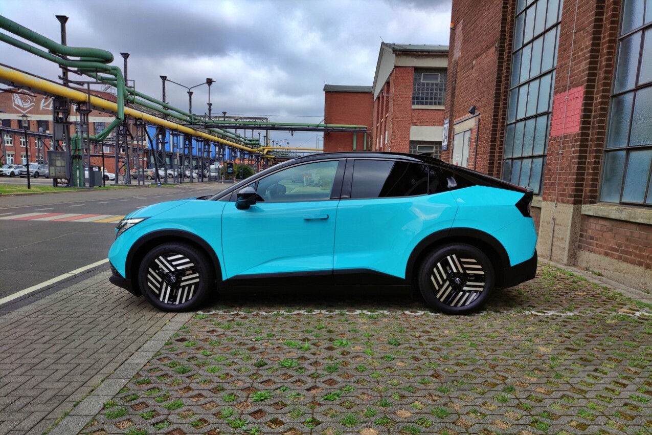 Nissan Leaf III Seite