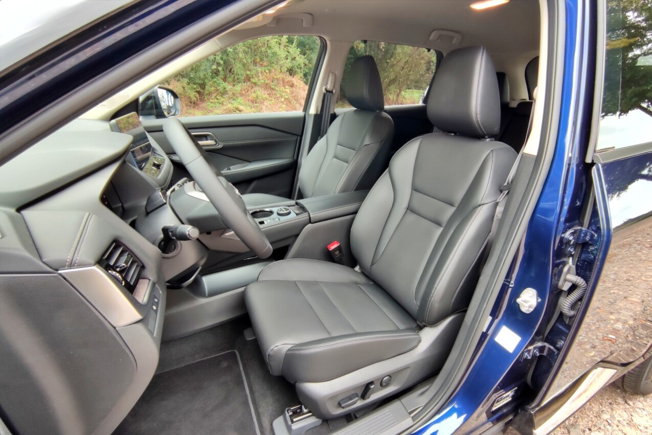 Nissan X-Trail Facelift Vordersitze
