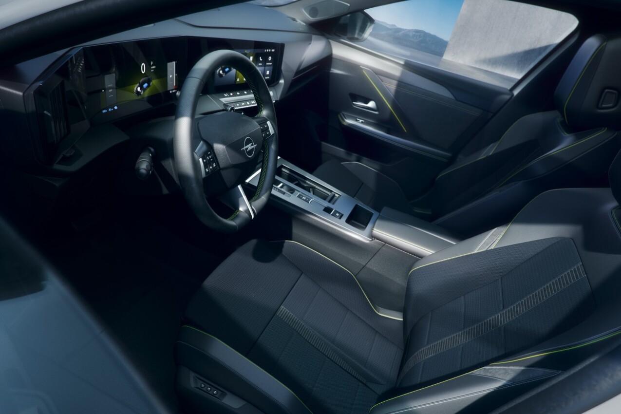 Opel Astra GSE Line innen