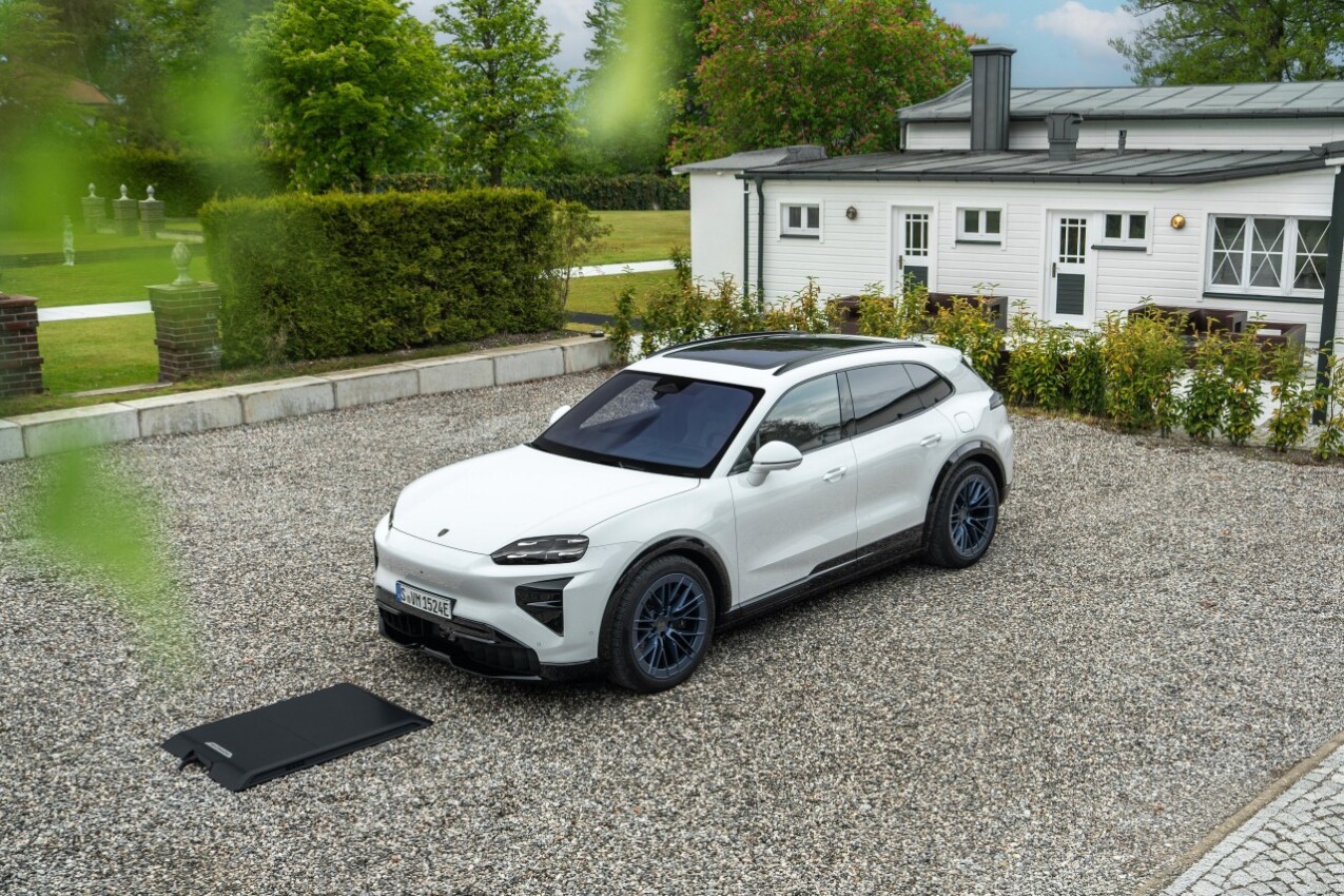 Porsche Cayenne Electric kabellos Laden
