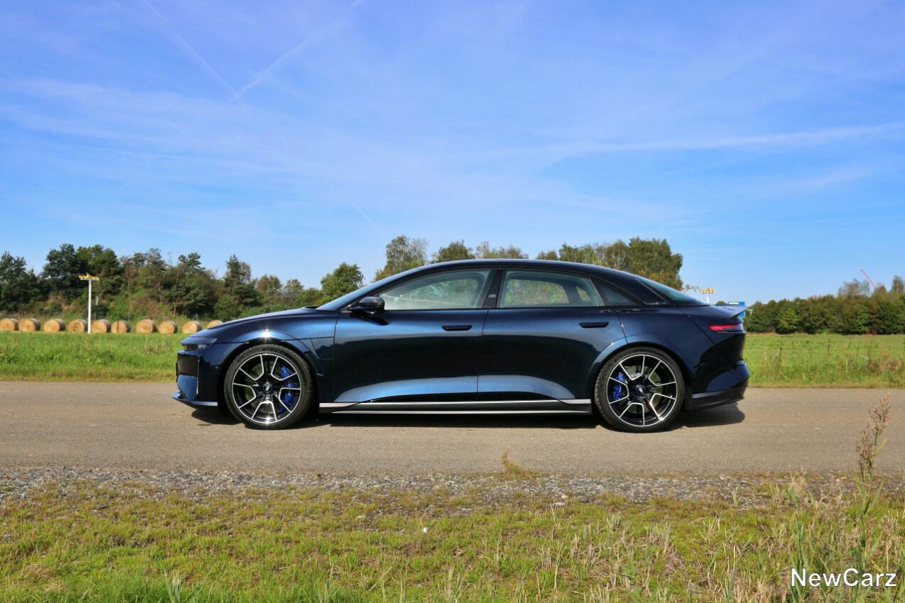 Lucid Air Sapphire Seite links