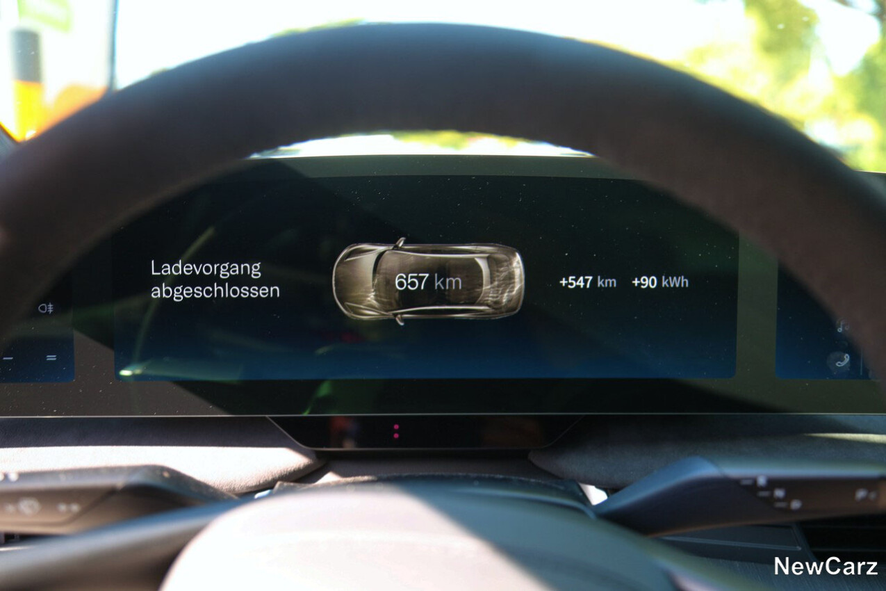 Lucid Air Sapphire Reichweite laut Bordcomputer
