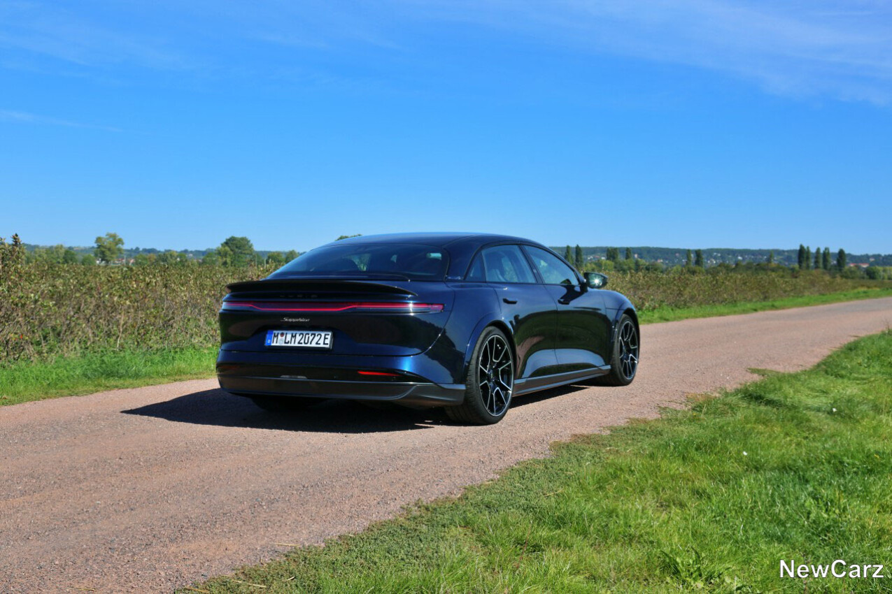 Lucid Air Sapphire hinten rechts