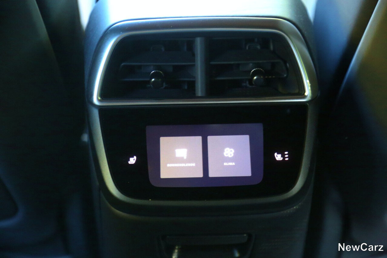 Lucid Air Sapphire Fond-Display