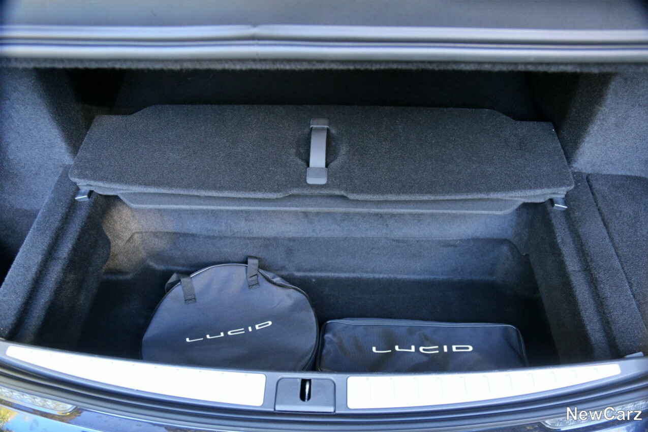 Lucid Air Sapphire Kofferraum Unterfach