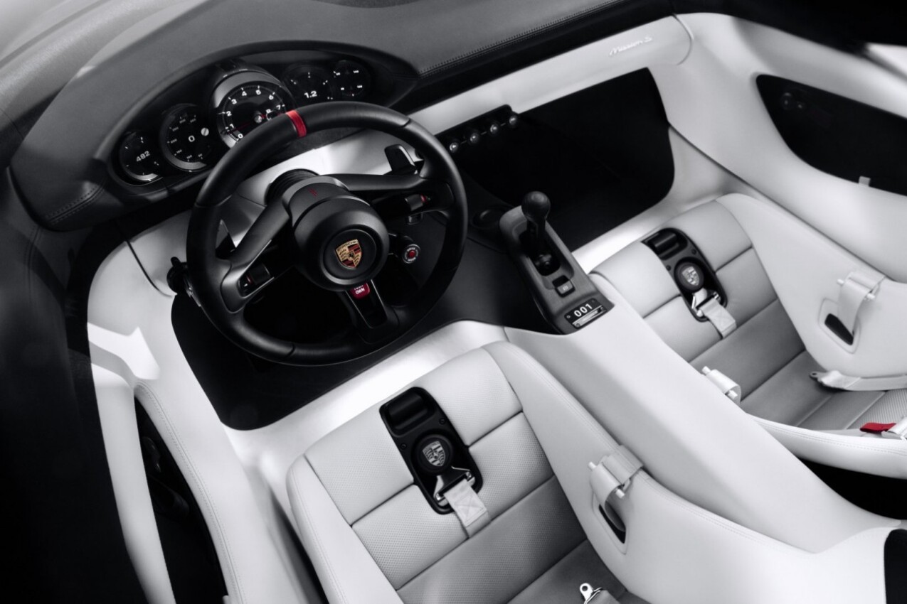Porsche Mission S Cockpit